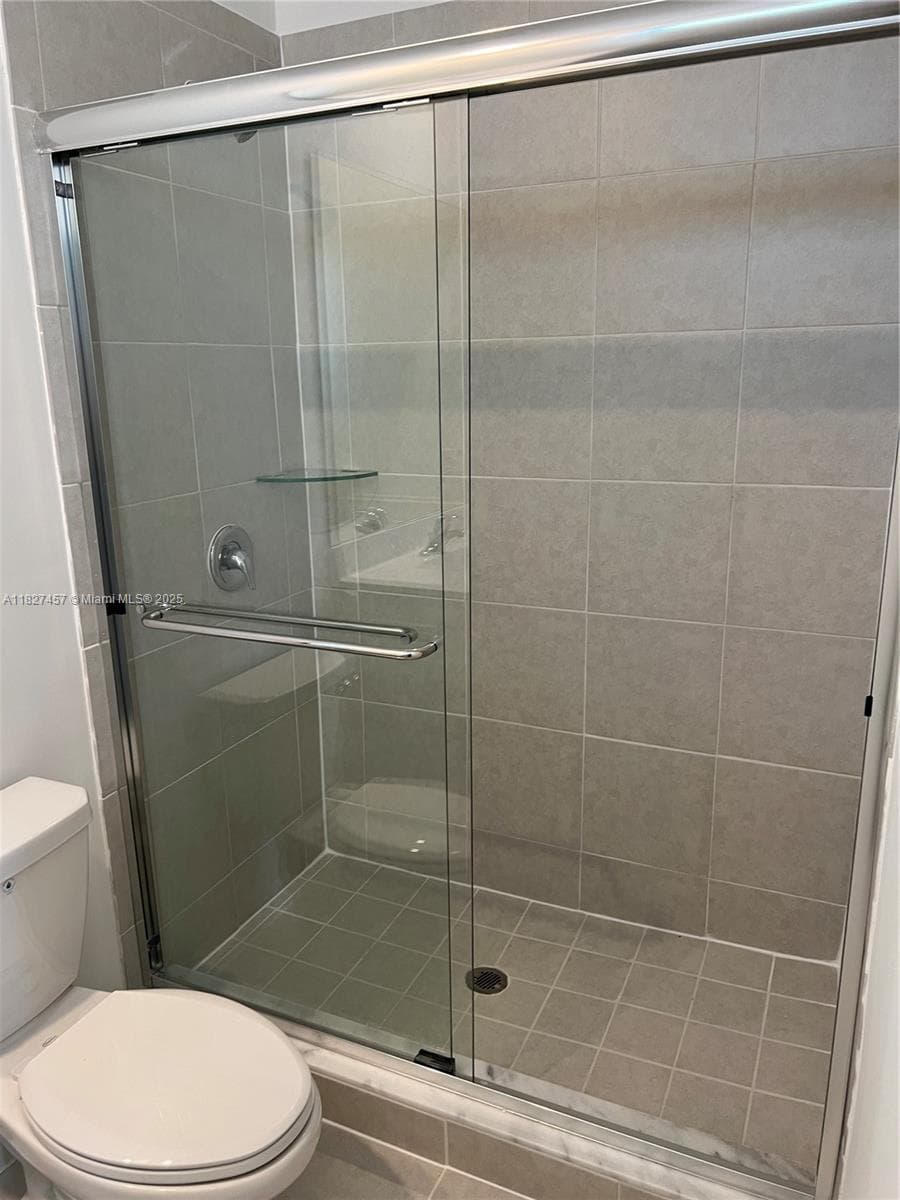 2329 NW 122nd Ter, Miami FL 33167 — 33