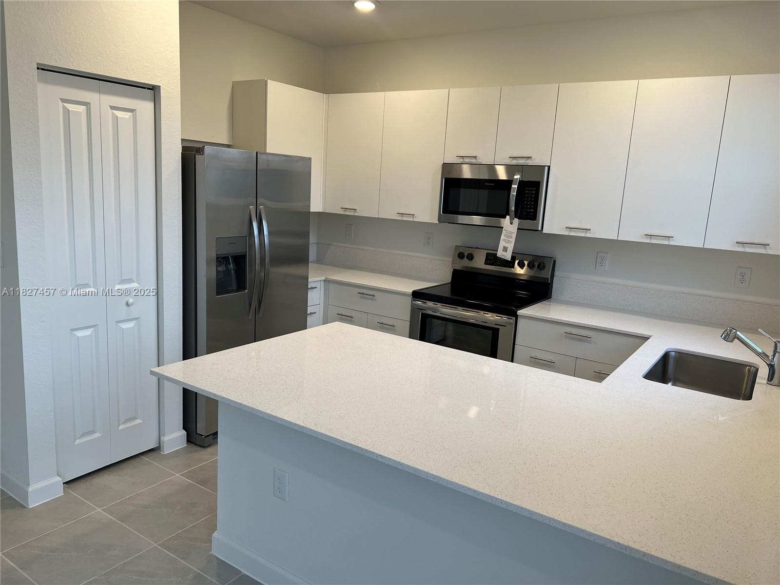 2329 NW 122nd Ter, Miami FL 33167 — 18