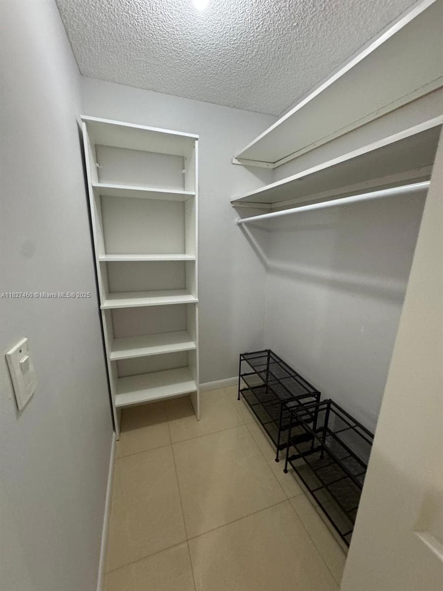 20401 NE 30th Ave # 8, Aventura FL 33180 — 20