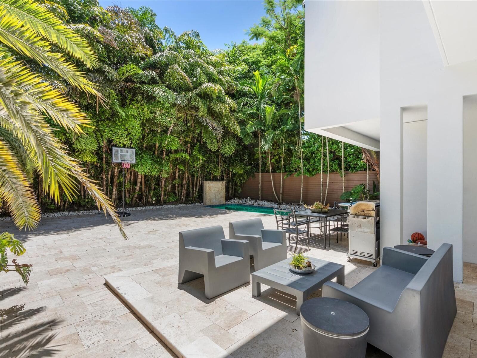 3917 S Le Jeune Road, Miami FL 33146 — 63