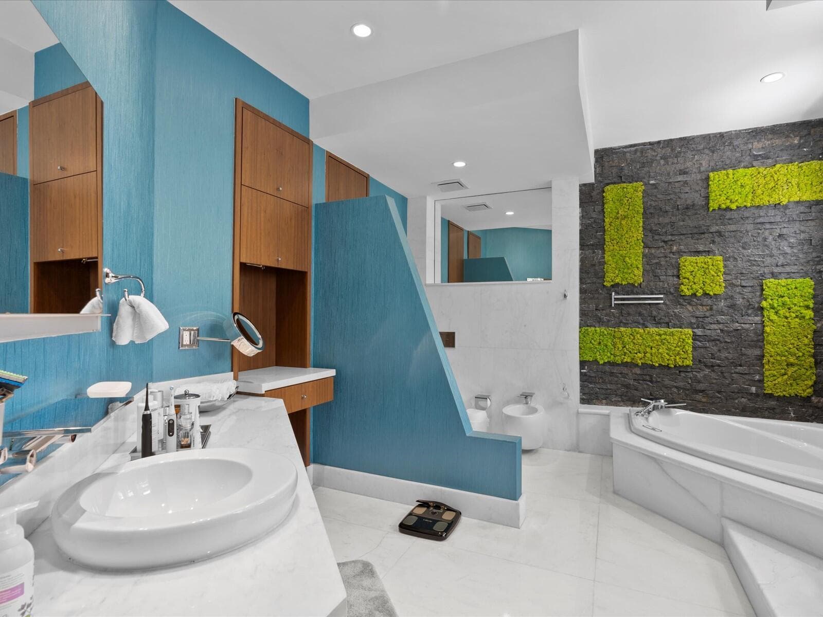 3917 S Le Jeune Road, Miami FL 33146 — 35