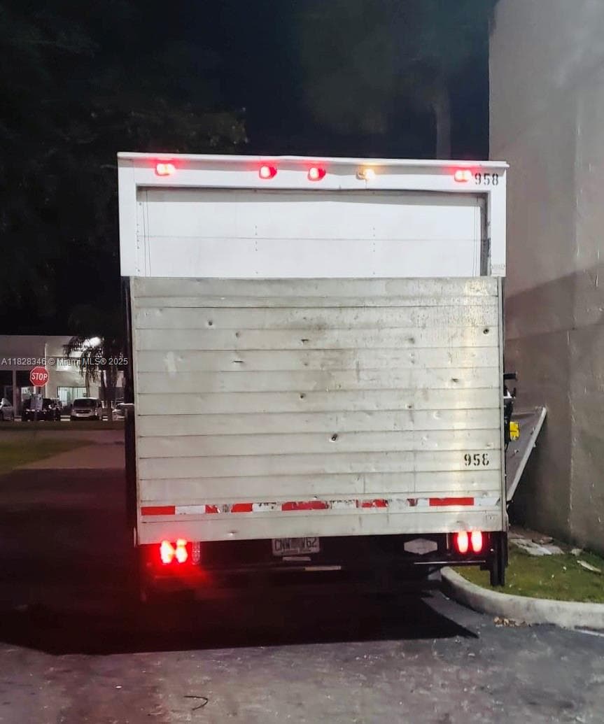 Miami, FL — 14