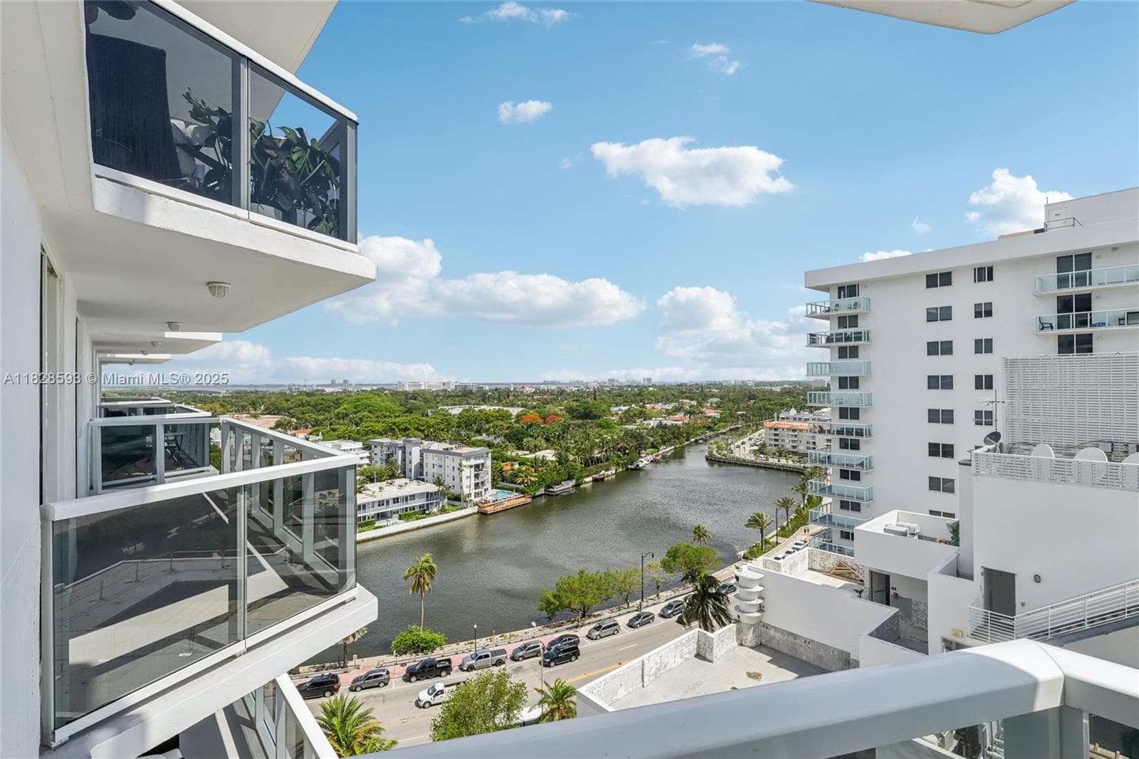 2401 Collins Ave # 1612, Miami Beach FL 33140 — 16
