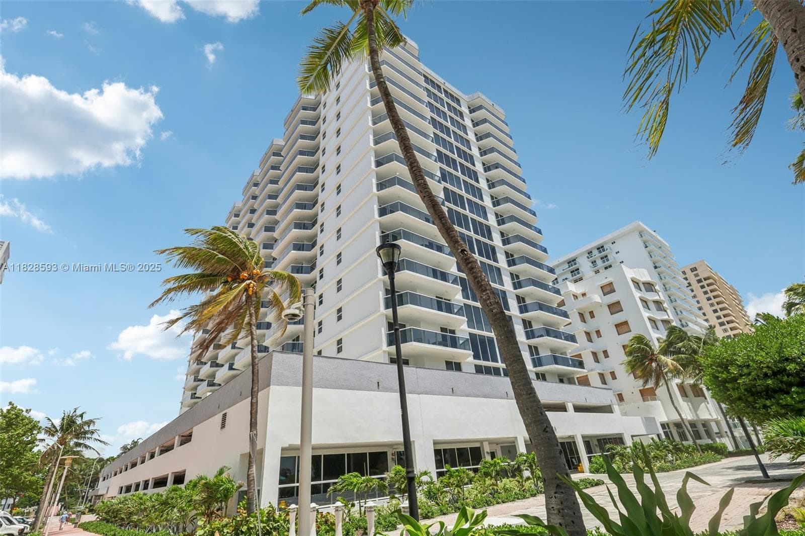 2401 Collins Ave # 1612, Miami Beach FL 33140 — 3