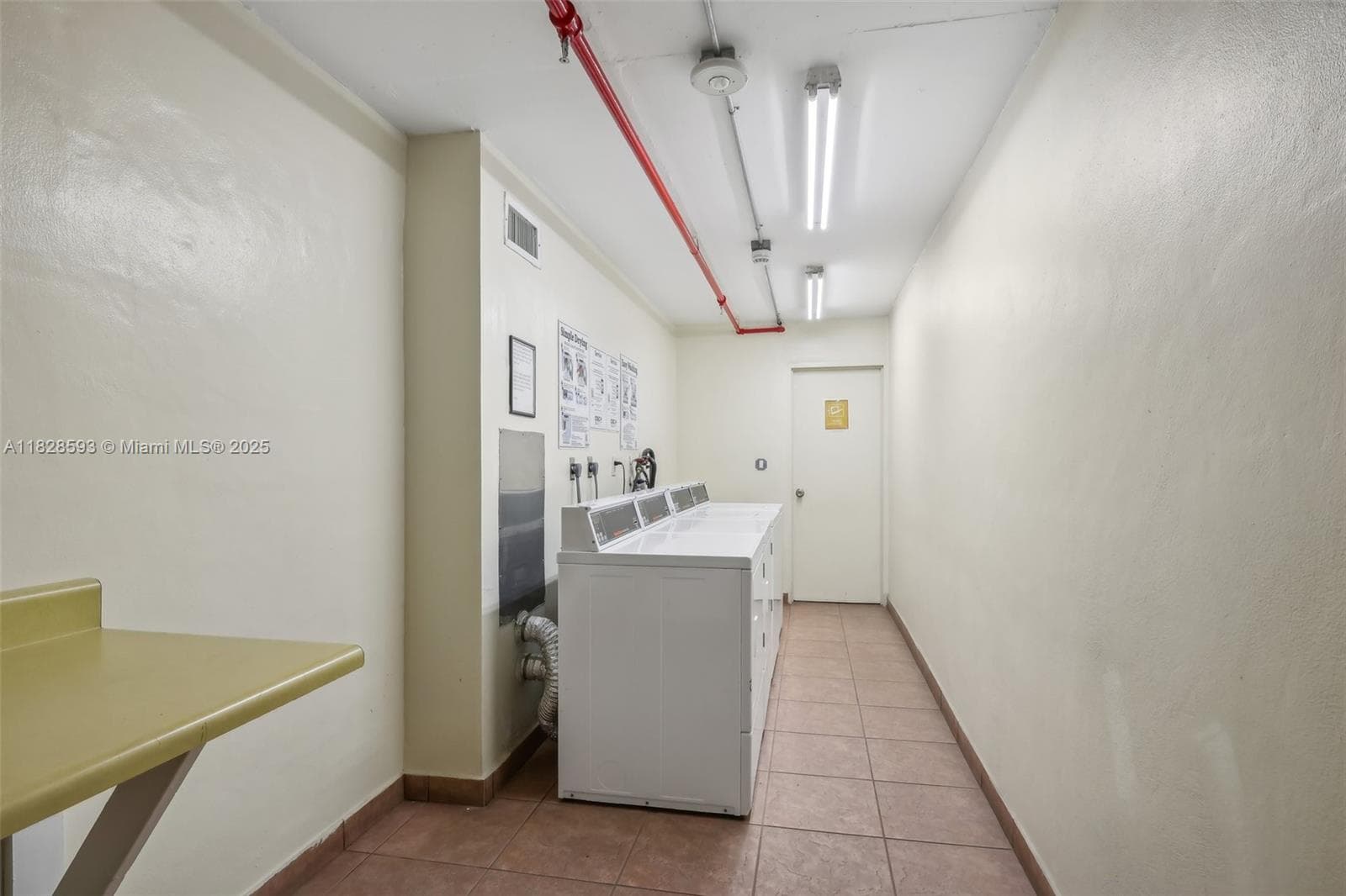 2401 Collins Ave # 1612, Miami Beach FL 33140 — 19