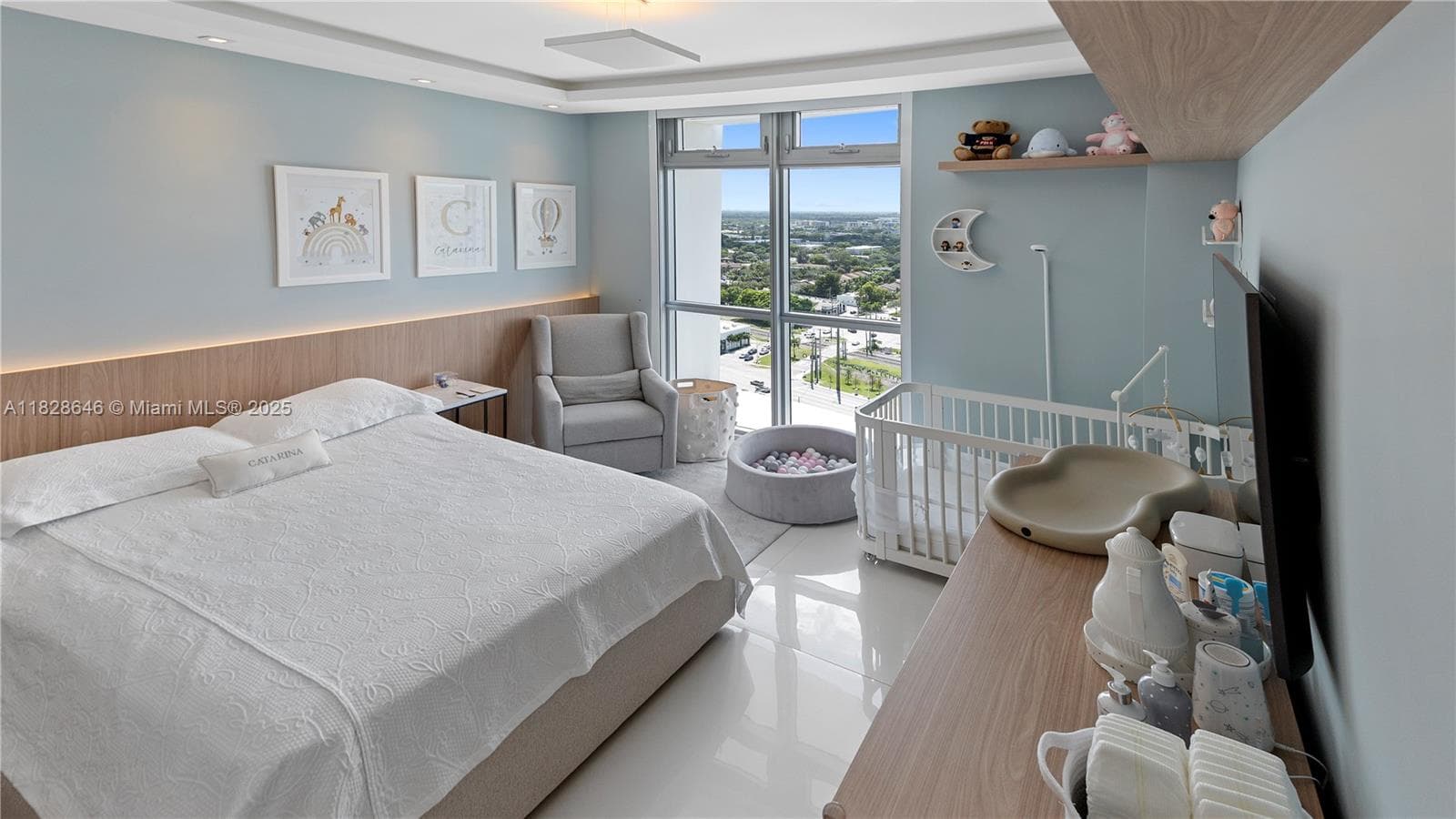 17301 Biscayne Blvd # 2102, North Miami Beach FL 33160 — 24