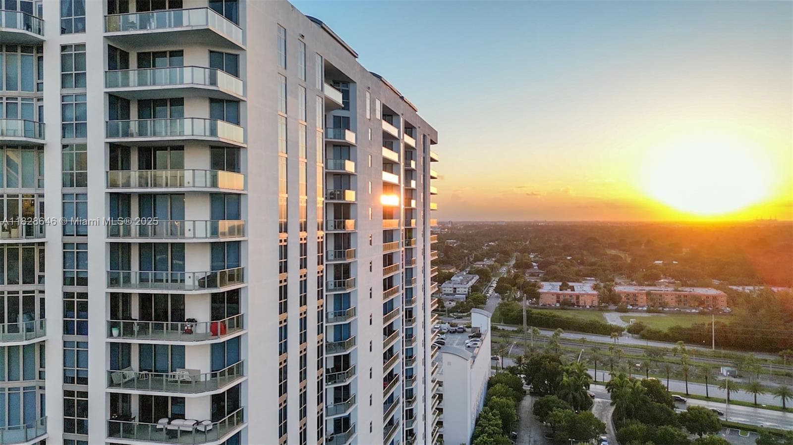 17301 Biscayne Blvd # 2102, North Miami Beach FL 33160 — 38
