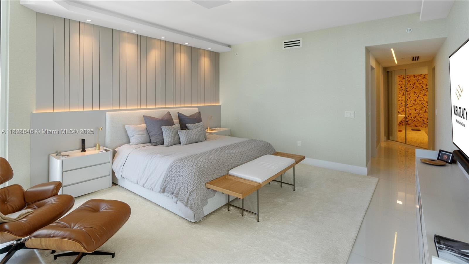 17301 Biscayne Blvd # 2102, North Miami Beach FL 33160 — 18