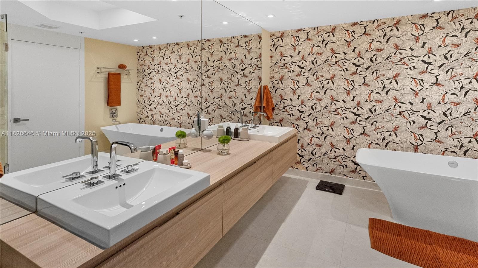 17301 Biscayne Blvd # 2102, North Miami Beach FL 33160 — 21