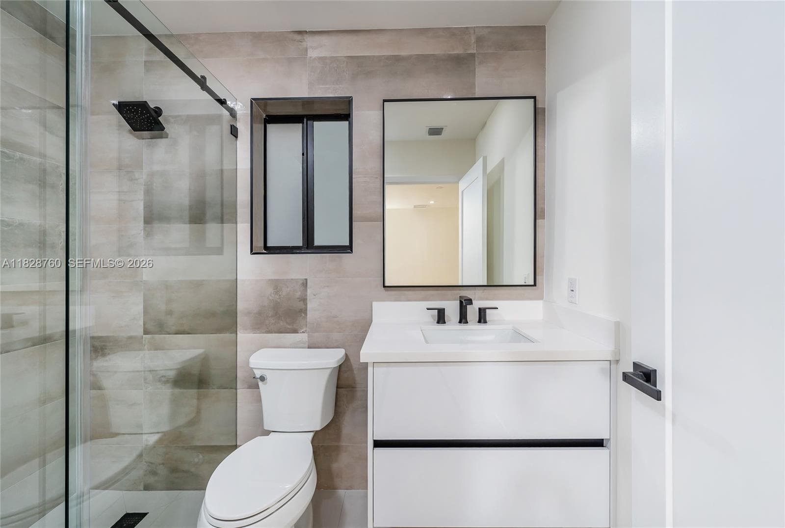 7101 E Troon Cir, Miami Lakes FL 33014 — 32