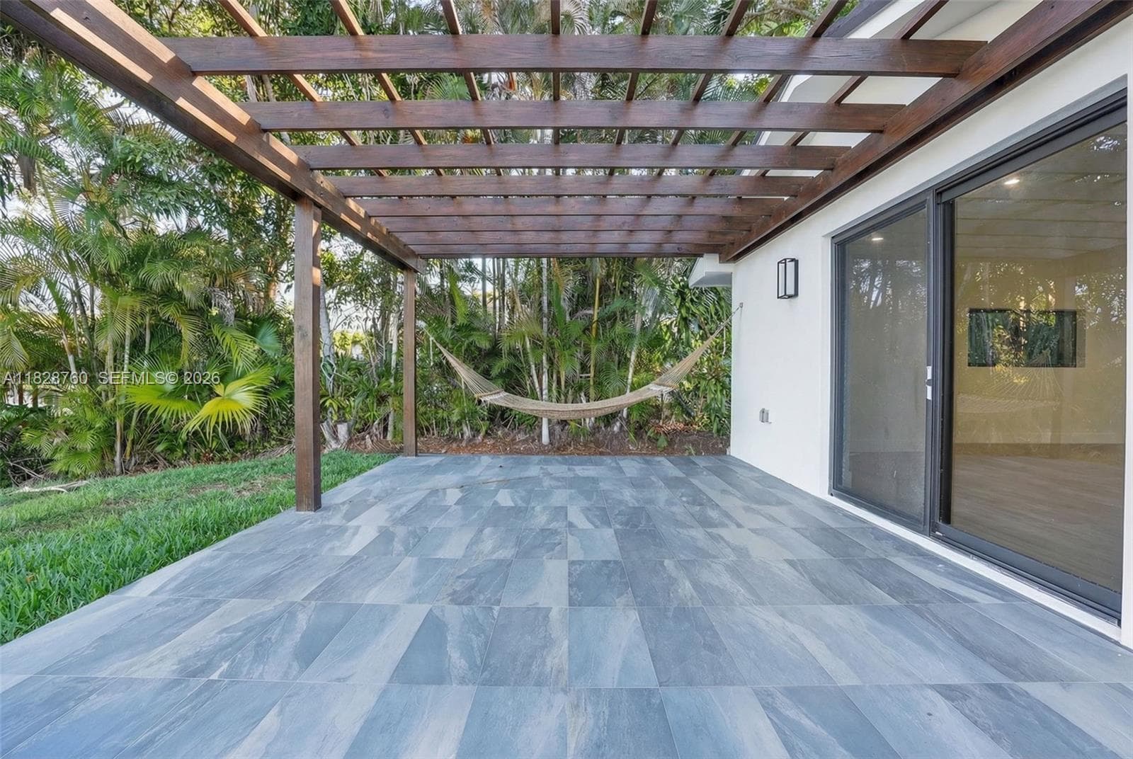 7101 E Troon Cir, Miami Lakes FL 33014 — 9