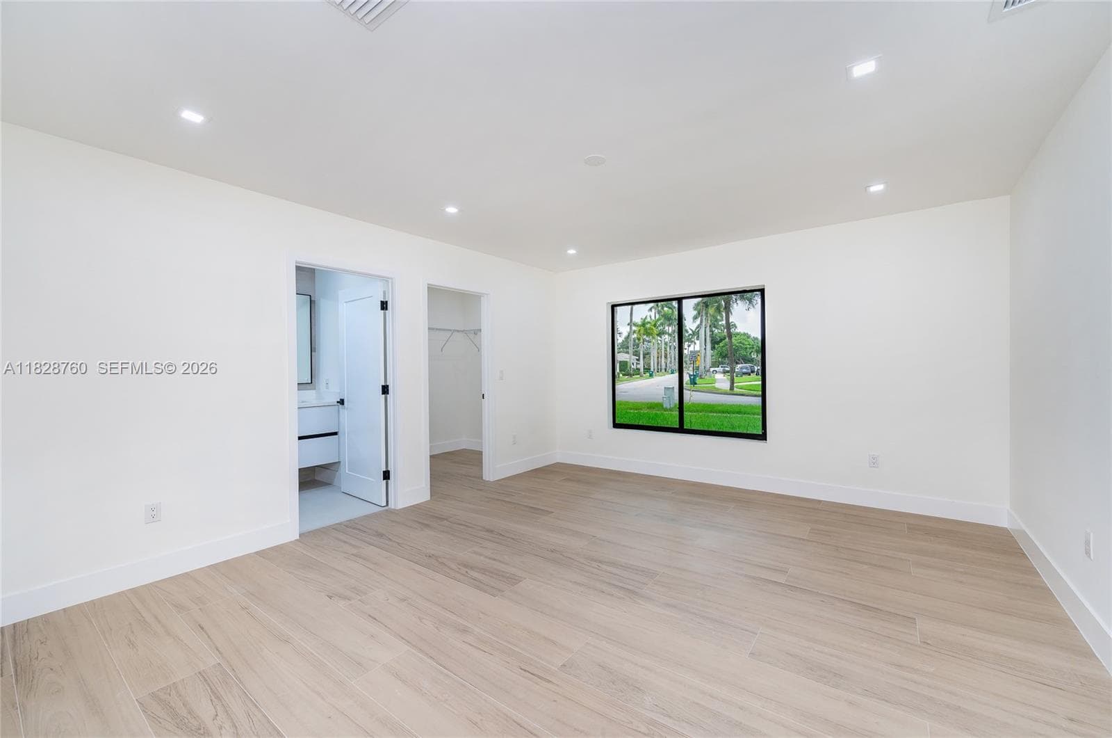 7101 E Troon Cir, Miami Lakes FL 33014 — 30