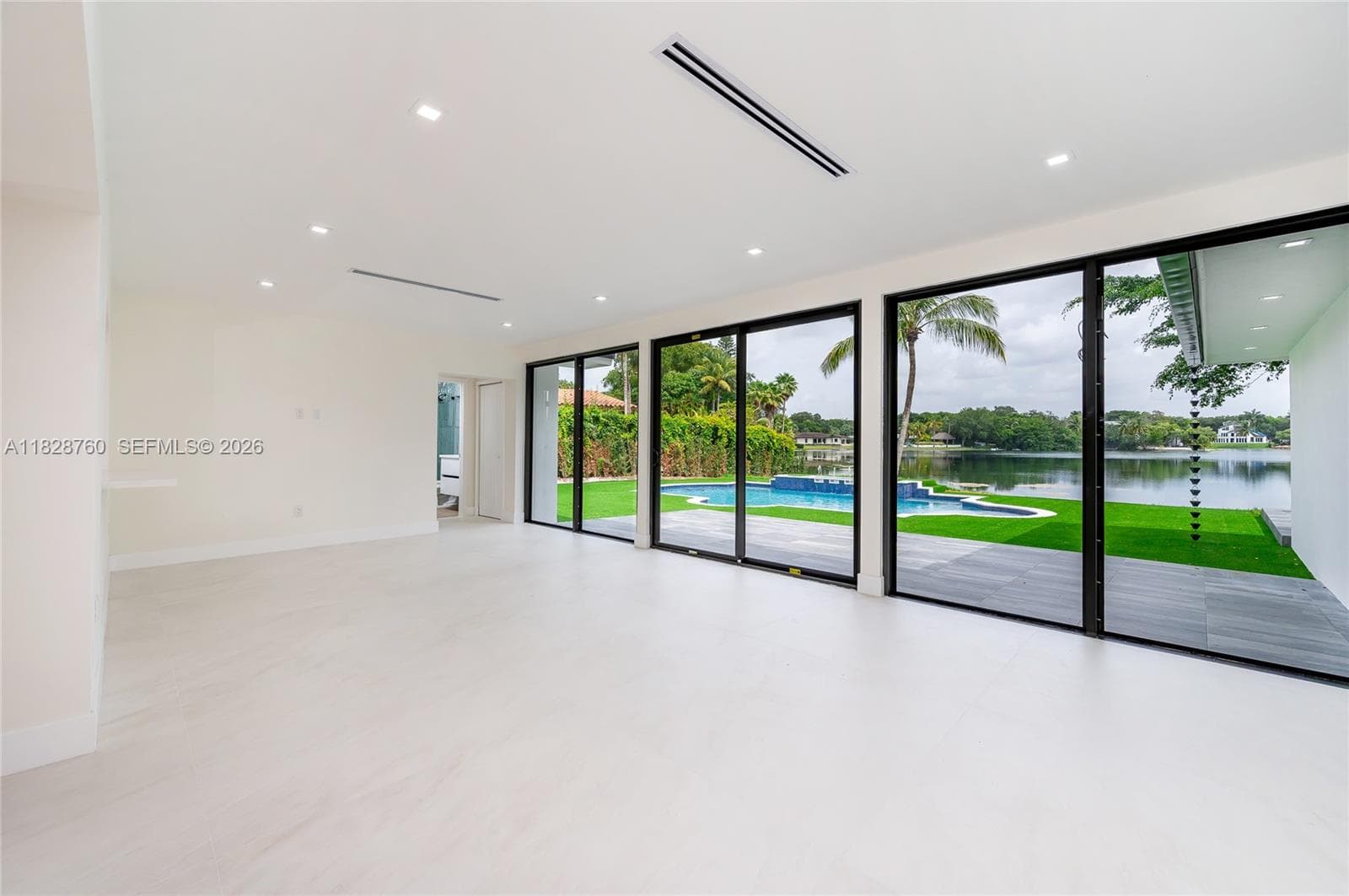 7101 E Troon Cir, Miami Lakes FL 33014 — 18