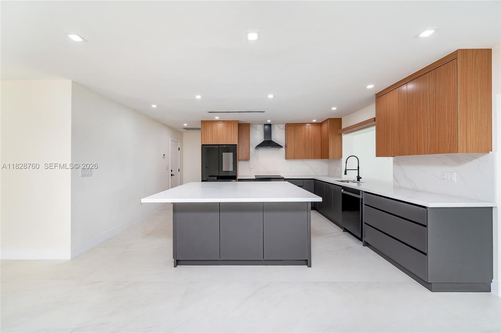 7101 E Troon Cir, Miami Lakes FL 33014 — 11