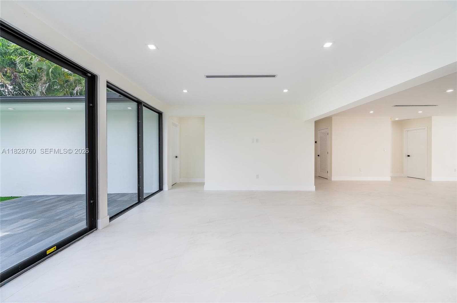 7101 E Troon Cir, Miami Lakes FL 33014 — 21