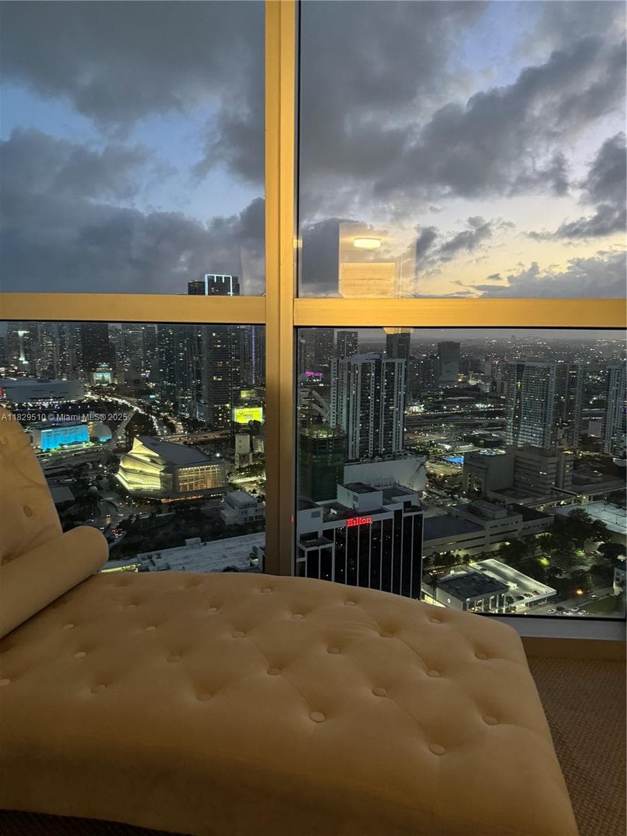 1750 N Bayshore Dr # 5114, Miami FL 33132 — 9