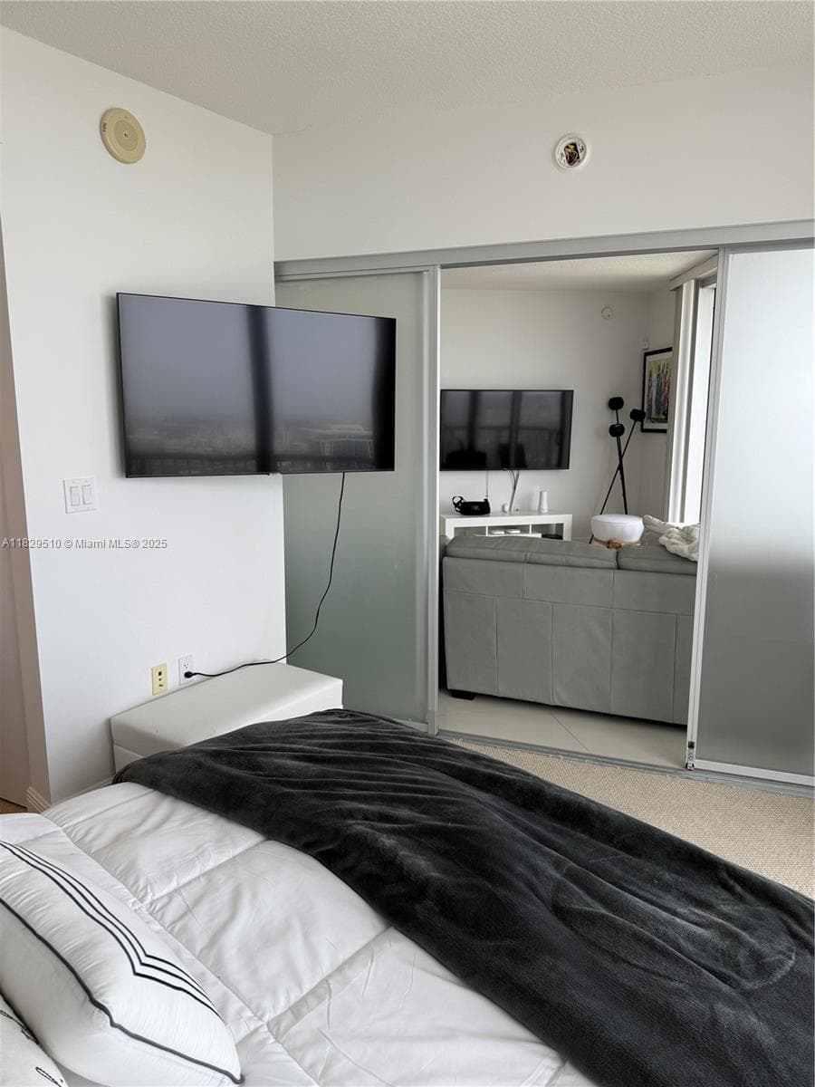 1750 N Bayshore Dr # 5114, Miami FL 33132 — 21