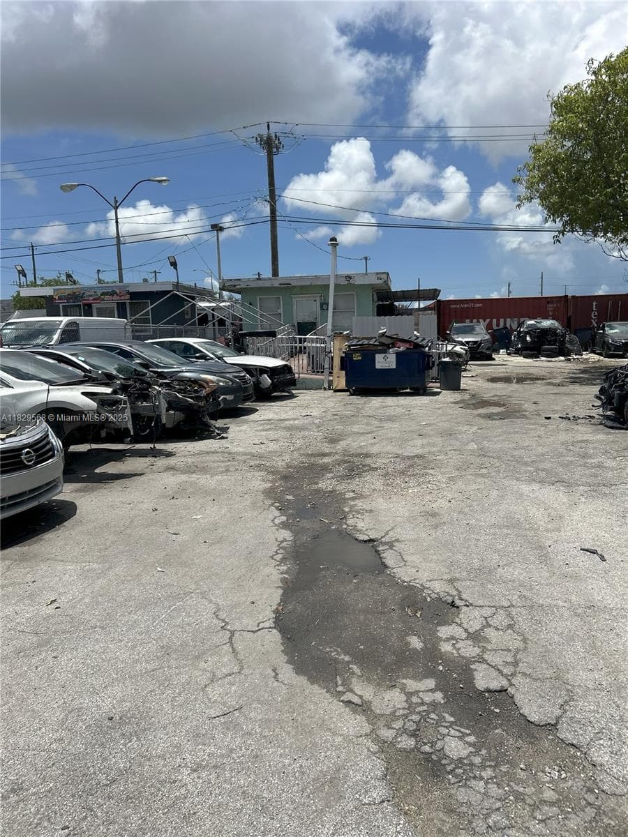 3624 NW 36th St, Miami FL 33142 — 11