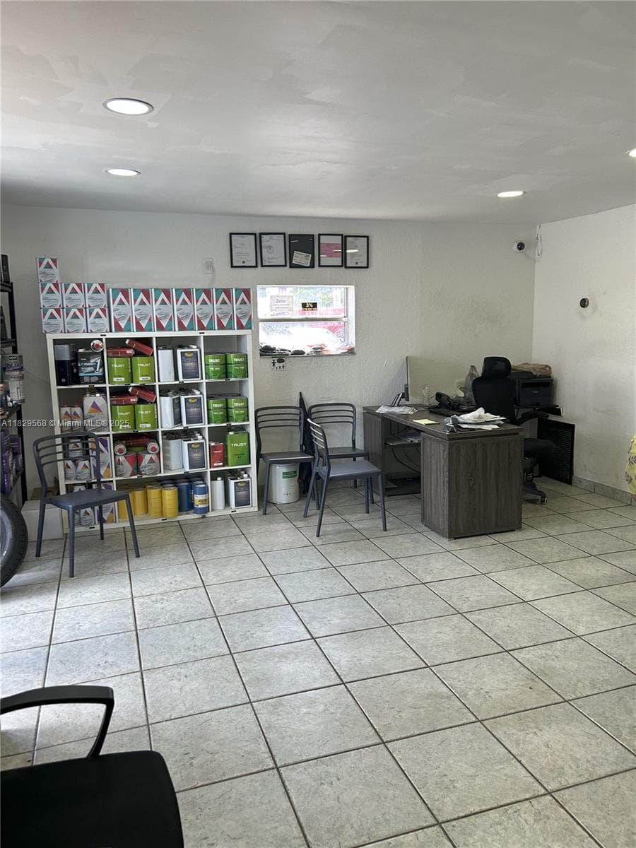 3624 NW 36th St, Miami FL 33142 — 4