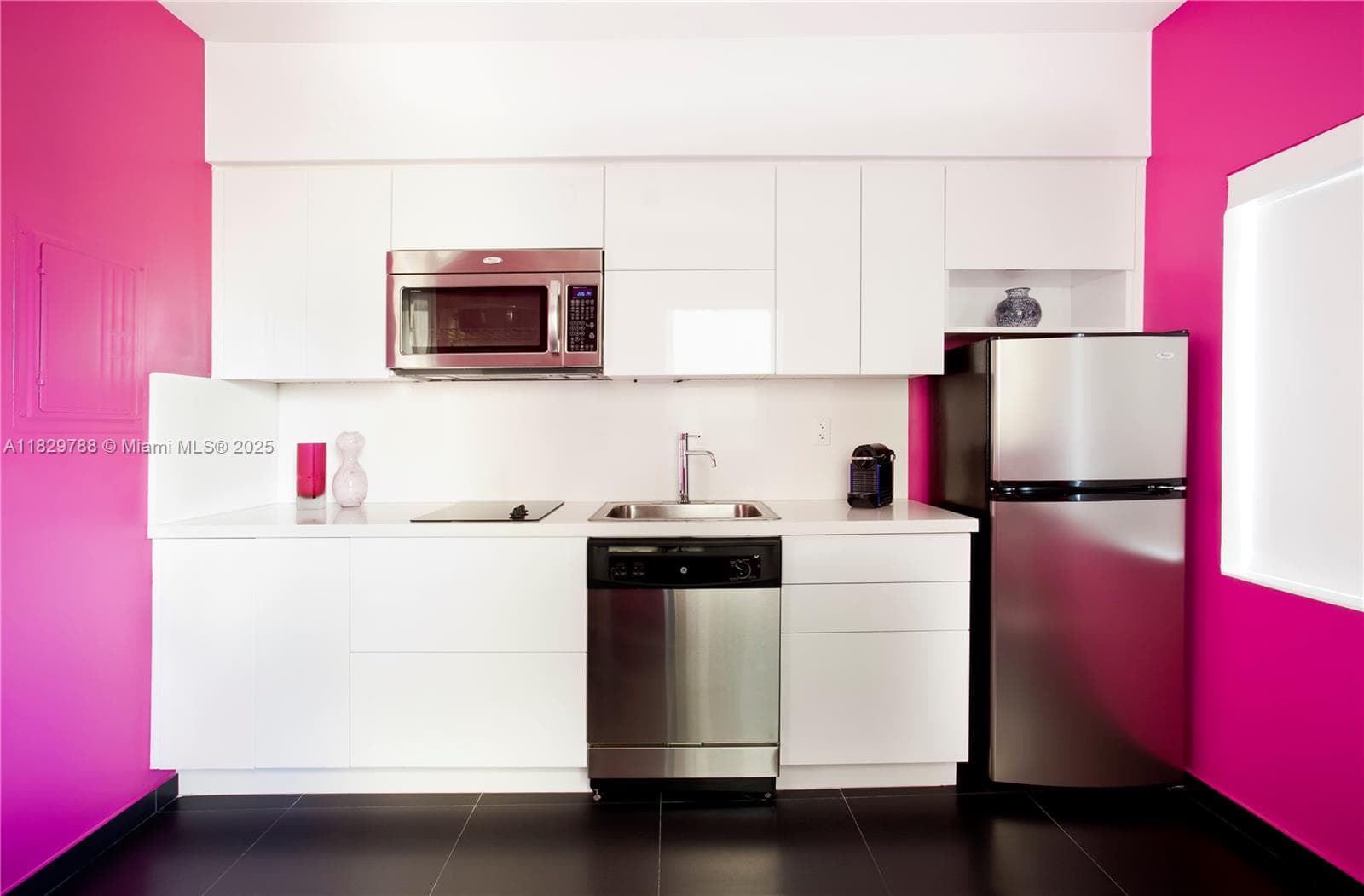 205 Collins Ave, Miami Beach FL 33139 — 36