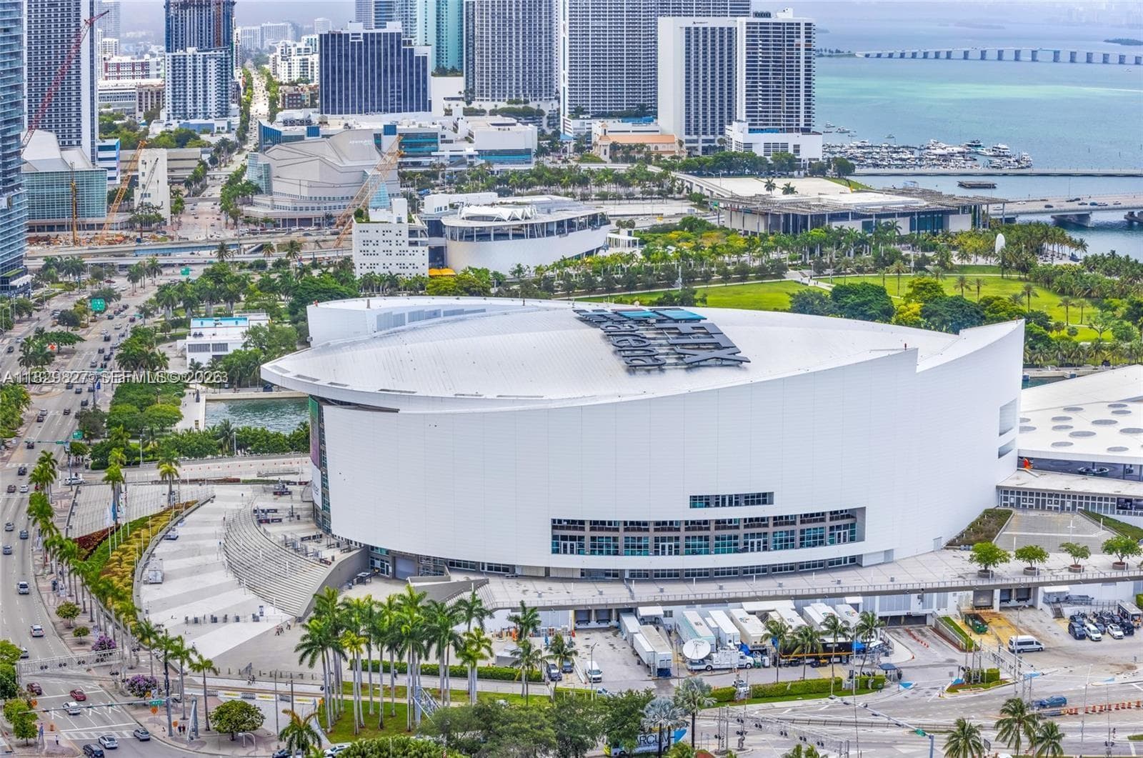 244 Biscayne Blvd # 3704, Miami FL 33132 — 34