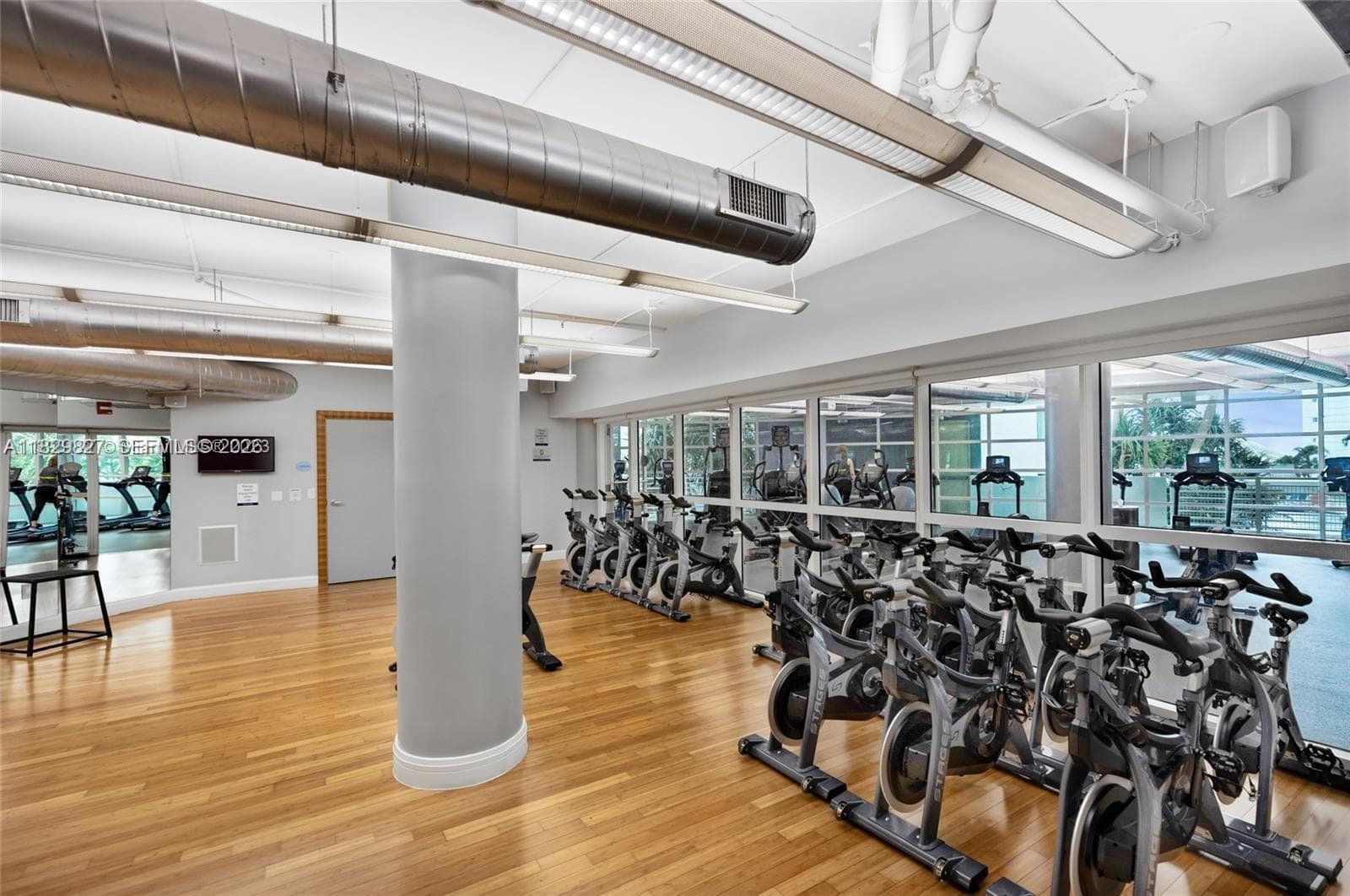 244 Biscayne Blvd # 3704, Miami FL 33132 — 31