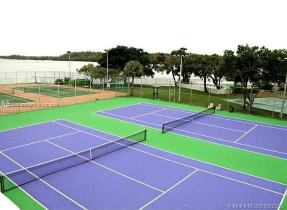 100 Bayview Dr # 1405, Sunny Isles Beach FL 33160 — 45
