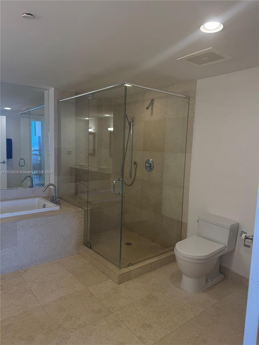 475 Brickell Ave # 4207, Miami FL 33131 — 7