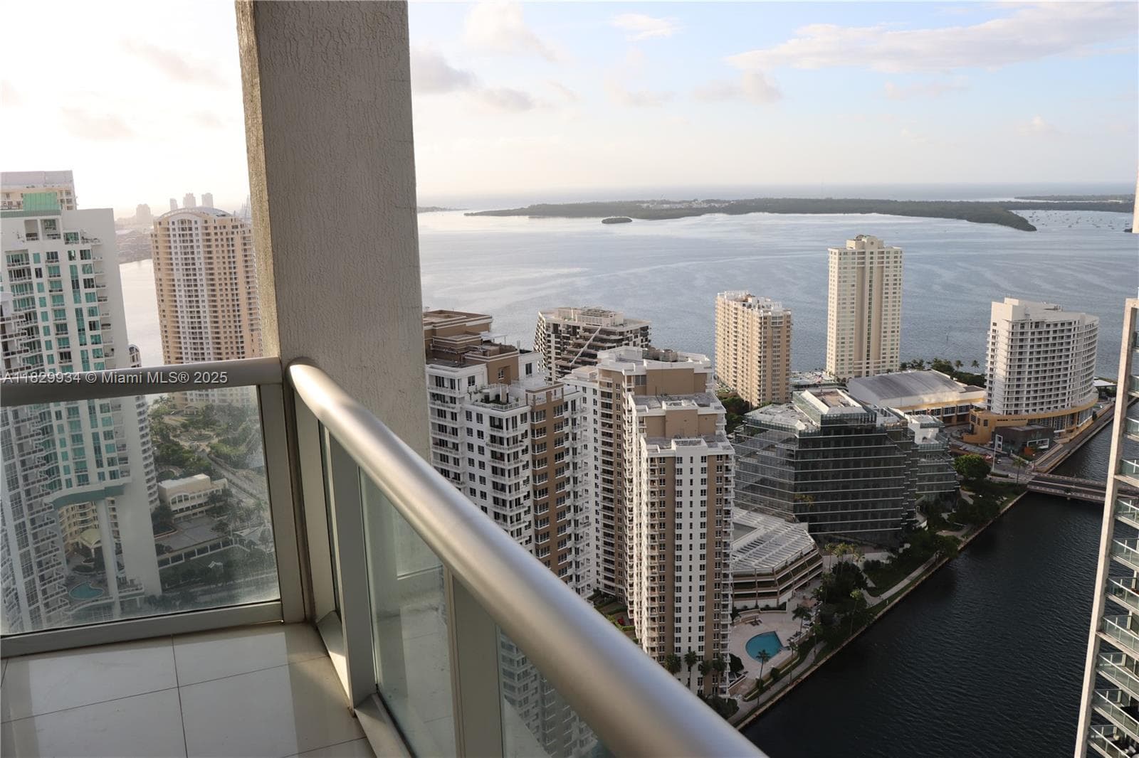 475 Brickell Ave # 4207, Miami FL 33131 — 14