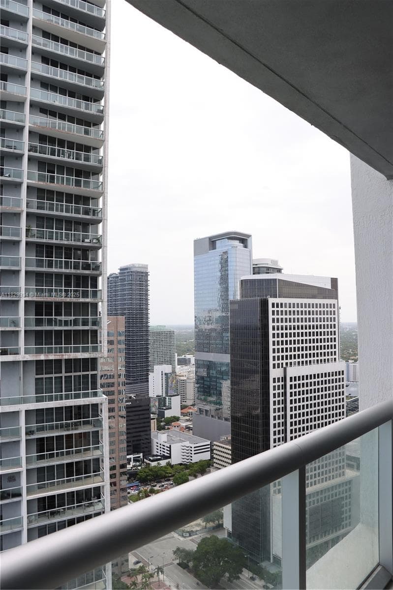 475 Brickell Ave # 4207, Miami FL 33131 — 11