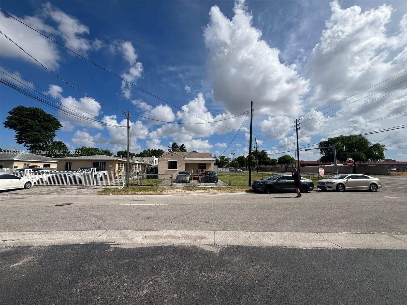 3186 NW 33rd St, Miami FL 33142 — 6
