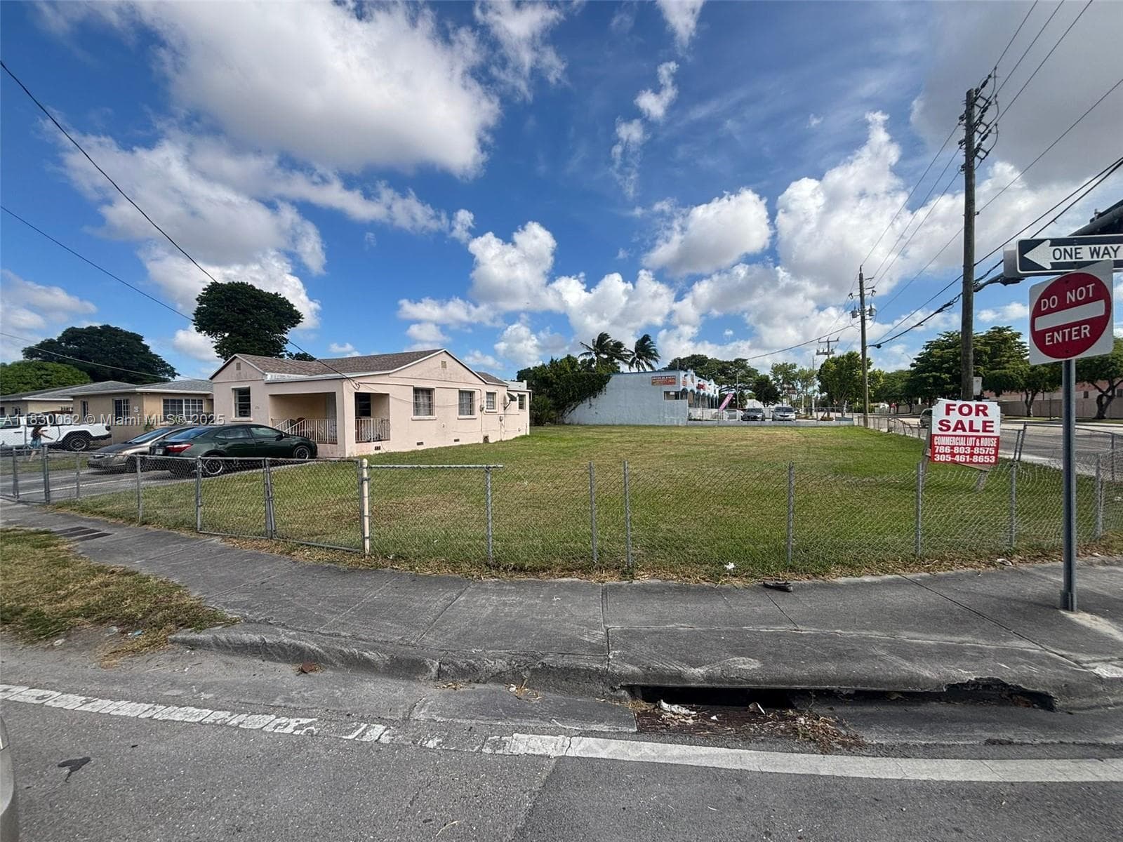3186 NW 33rd St, Miami FL 33142 — 11