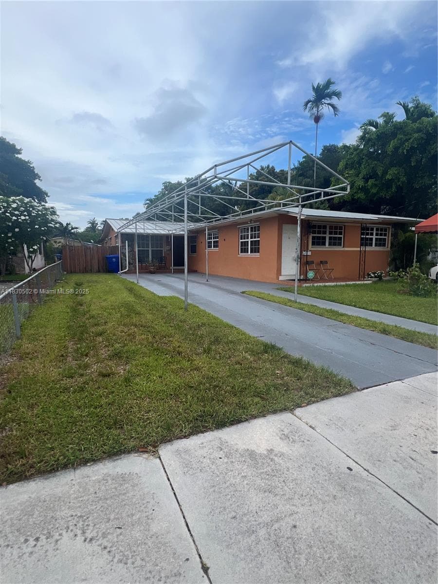 2815 SW 36th Ave, Miami FL 33133 — 2