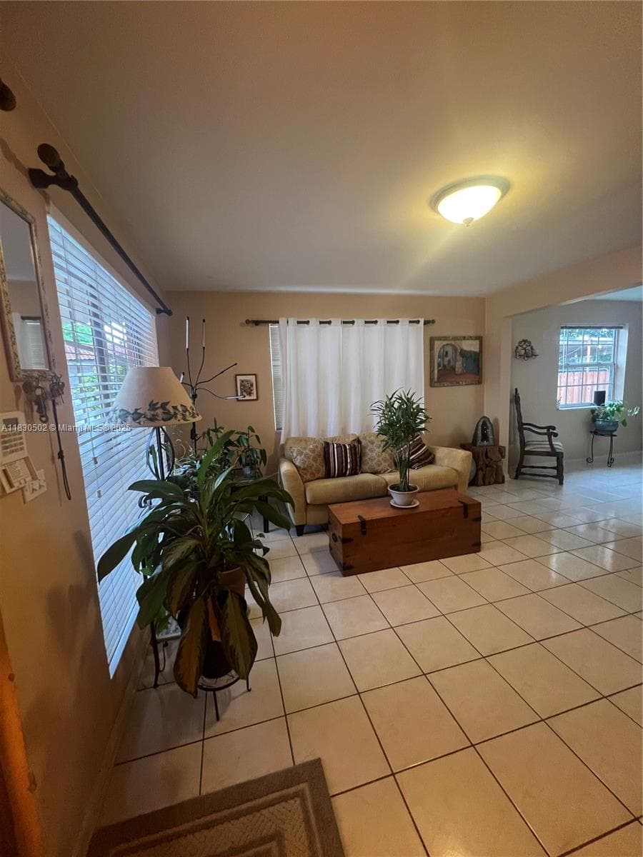 2815 SW 36th Ave, Miami FL 33133 — 5