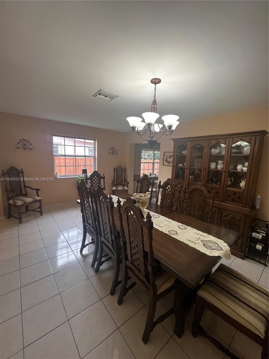 2815 SW 36th Ave, Miami FL 33133 — 11