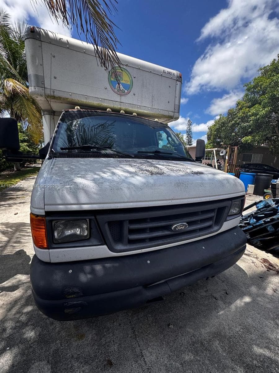 Miami, FL — 20
