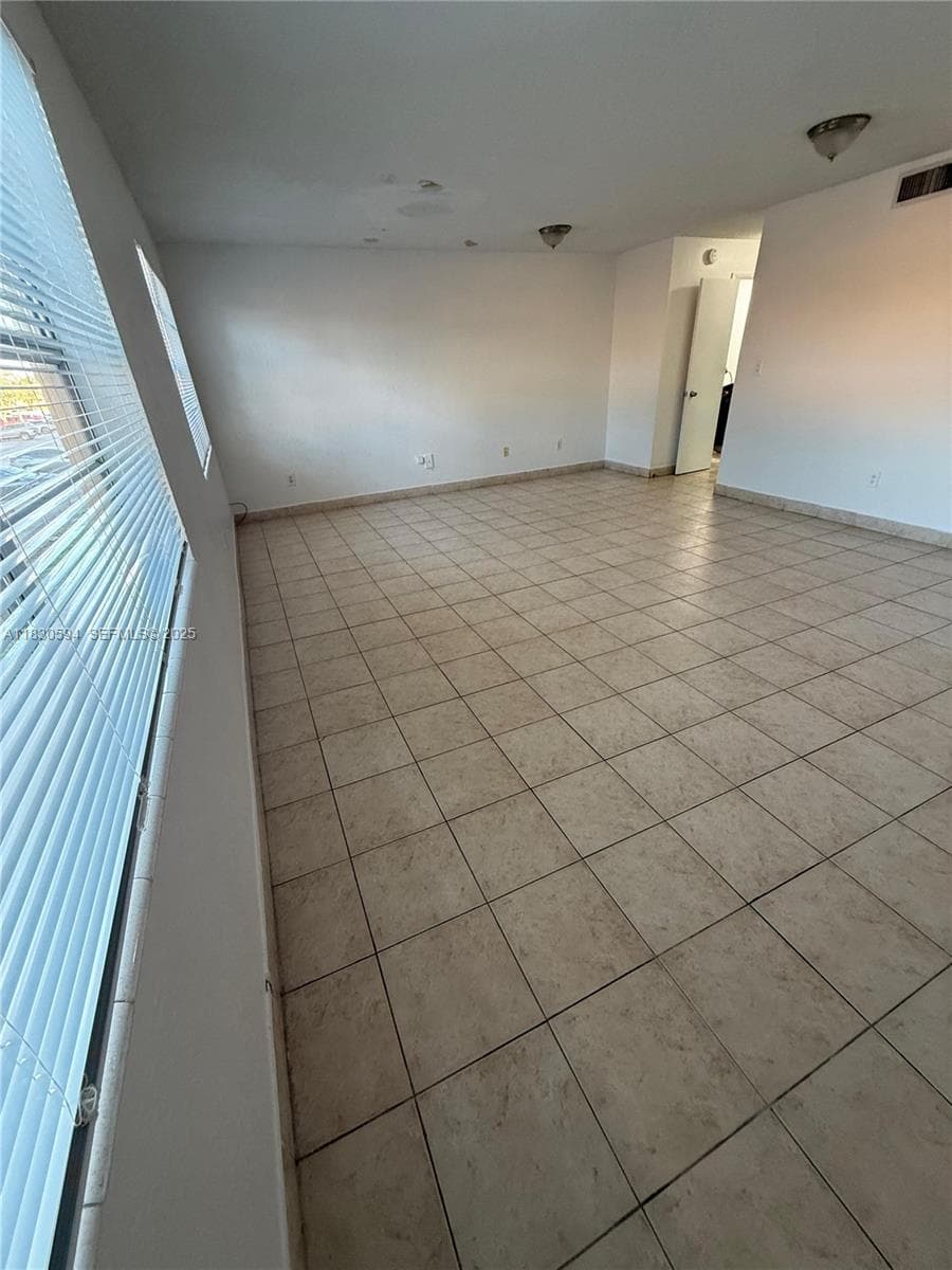 1305 W 53rd St # 406, Hialeah FL 33012 — 13