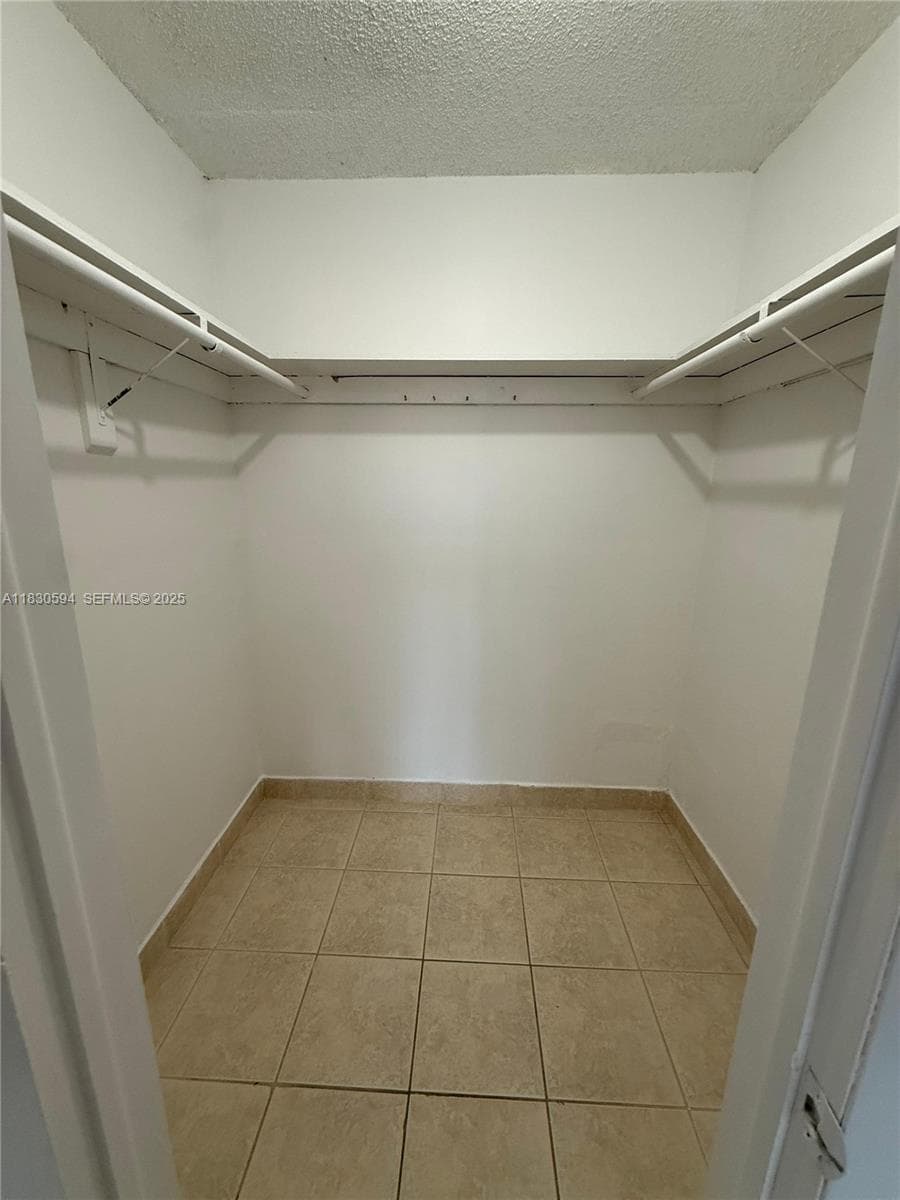1305 W 53rd St # 406, Hialeah FL 33012 — 26
