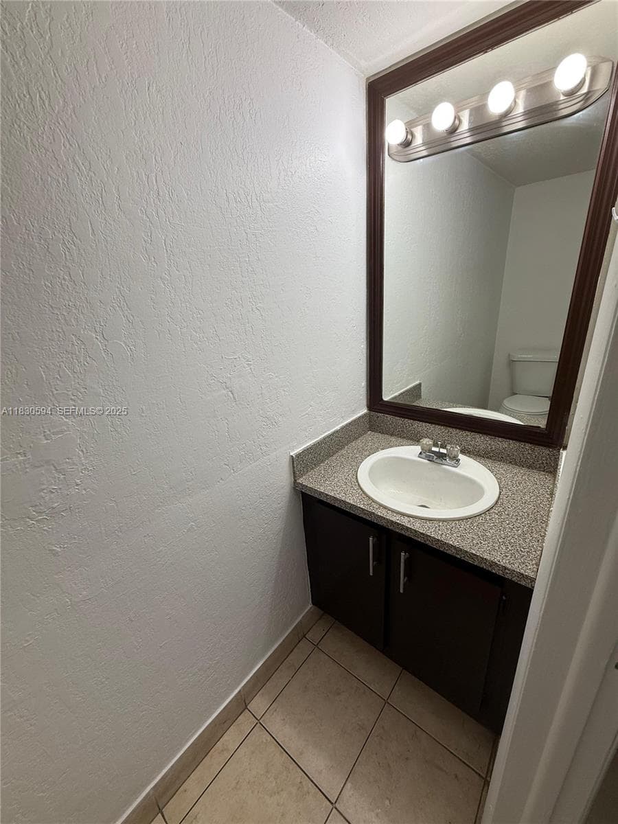 1305 W 53rd St # 406, Hialeah FL 33012 — 7