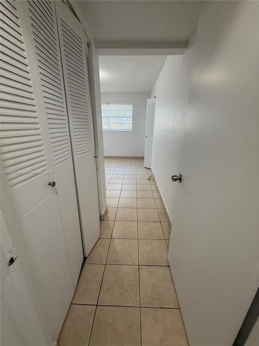 1305 W 53rd St # 406, Hialeah FL 33012 — 28
