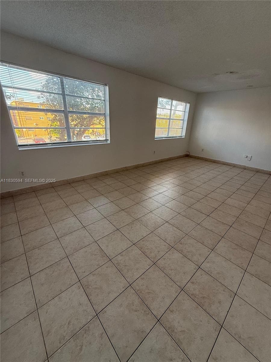 1305 W 53rd St # 406, Hialeah FL 33012 — 15