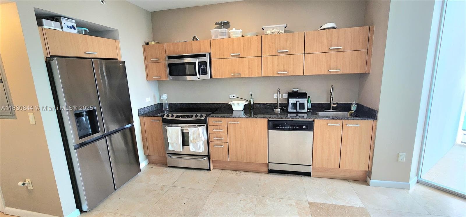 350 S Miami Ave # 3214, Miami FL 33130 — 27