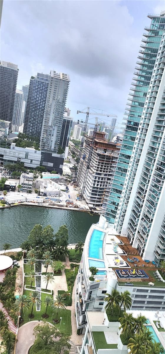 350 S Miami Ave # 3214, Miami FL 33130 — 18