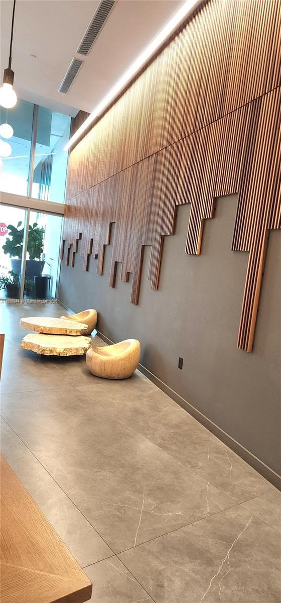 350 S Miami Ave # 3214, Miami FL 33130 — 50