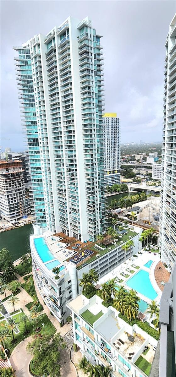 350 S Miami Ave # 3214, Miami FL 33130 — 19