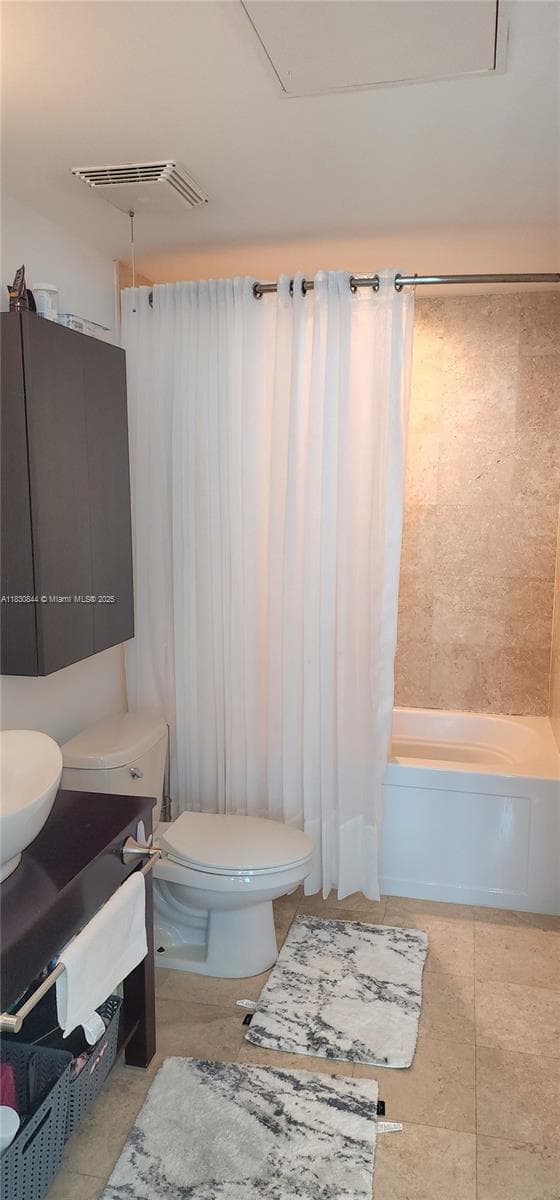 350 S Miami Ave # 3214, Miami FL 33130 — 21
