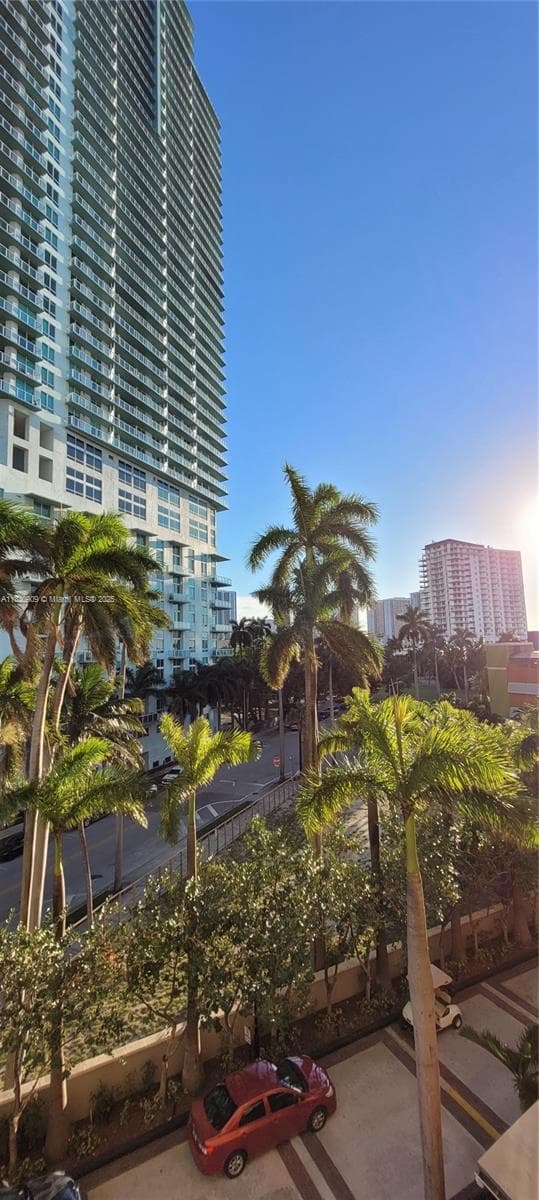 2000 N Bayshore Dr # 509, Miami FL 33137 — 27