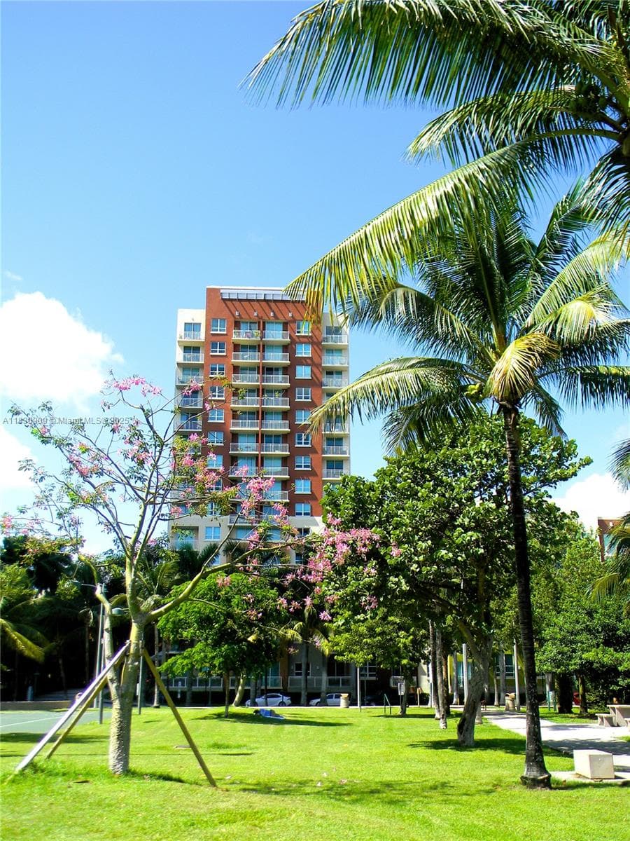 2000 N Bayshore Dr # 509, Miami FL 33137 — 81