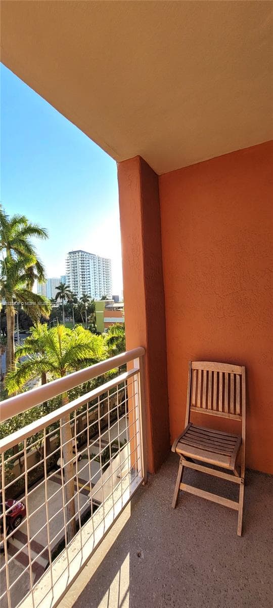 2000 N Bayshore Dr # 509, Miami FL 33137 — 28