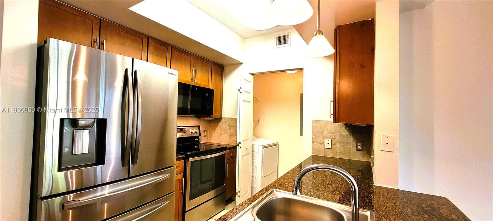 2000 N Bayshore Dr # 509, Miami FL 33137 — 49